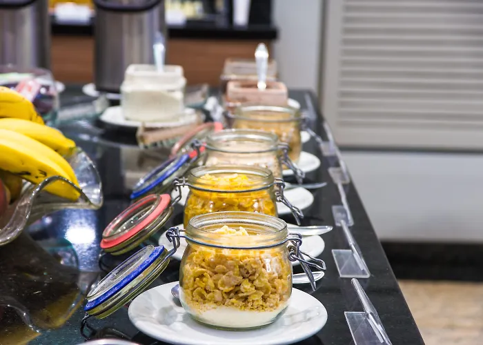 Continental Business - 200 metros do Complexo Hospitalar Santa CasaHotel Porto Alegre